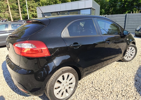 Kia Rio cena 26400 przebieg: 124184, rok produkcji 2014 z Łask małe 631